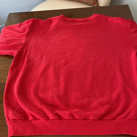 Delta Red Sweatshirt with White Snowflakes Good Condition Womens Large - Picture 5 of 10